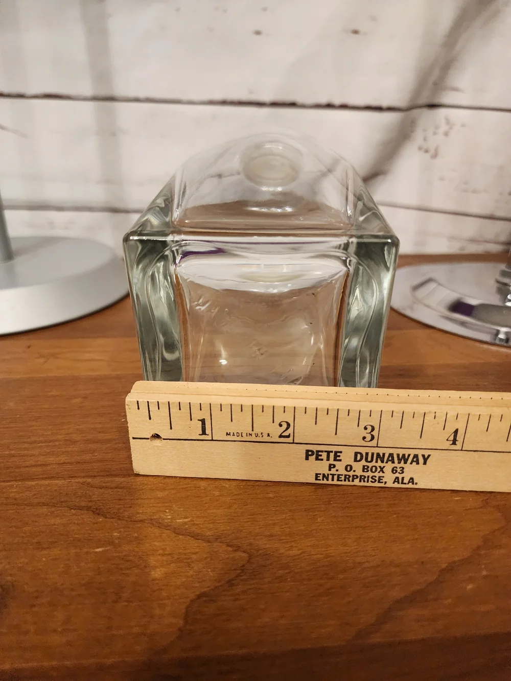 Clear Glass Decanter Terraruim with Stopper - Elegant Bottle